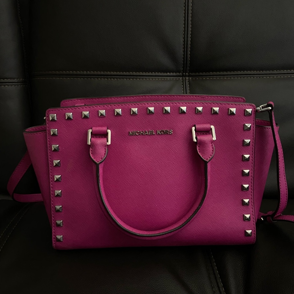 Michael Kors Medium Studded Selma Saffiano